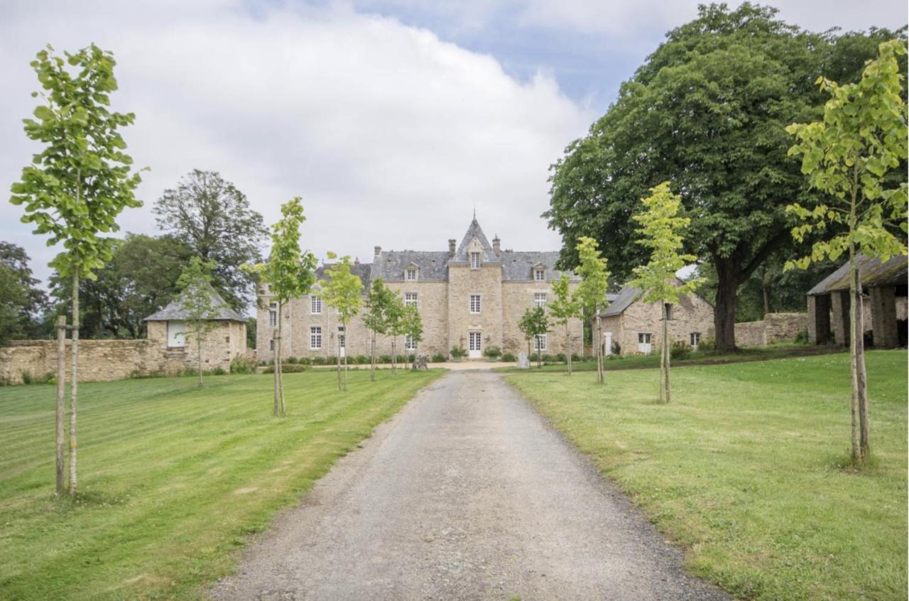 Chateau De Cadouzan Saint-Dolay Exteriér fotografie