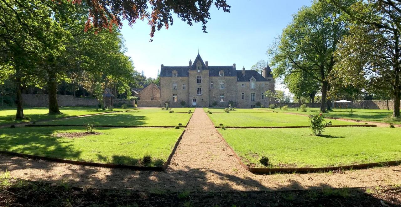 Chateau De Cadouzan Saint-Dolay Exteriér fotografie