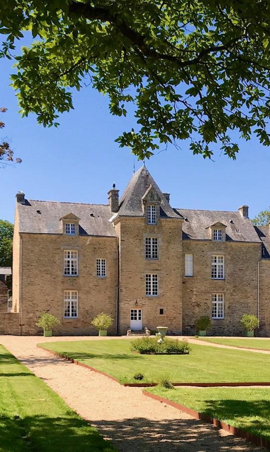 Chateau De Cadouzan Saint-Dolay Exteriér fotografie