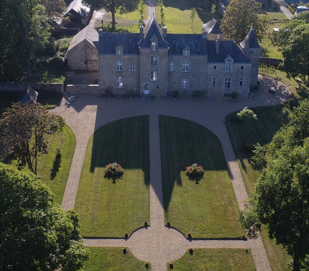Chateau De Cadouzan Saint-Dolay Exteriér fotografie